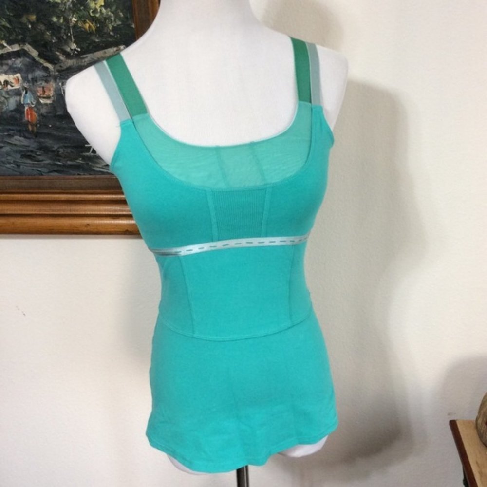 SALE!!! RARE Lululemon Move Tank double strap.  1